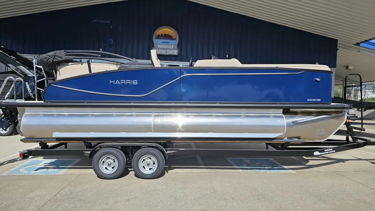Exact 2026 Harris Sunliner 230 CWDH at Nashville Boating Center