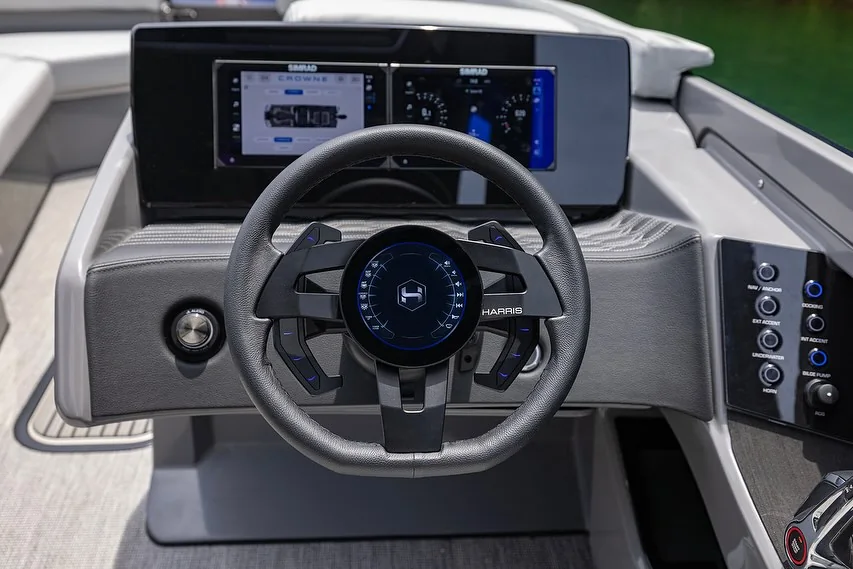 Helm and navigation display aboard a Harris Crowne 250 SLDH; manufacturer photo