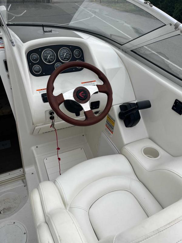 1997 Chris Craft 25 Concept Cuddy photo 8