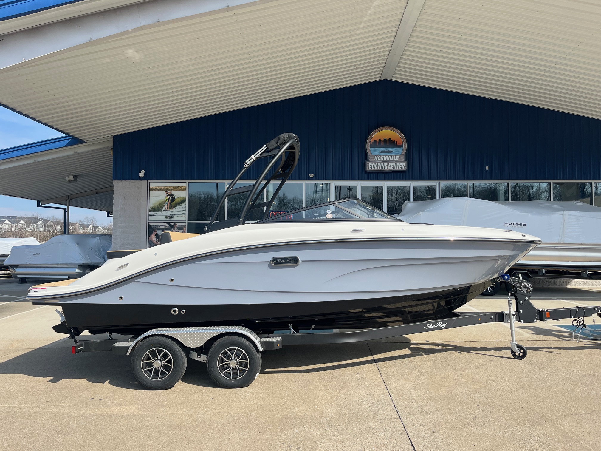 2026 Sea Ray SPX210