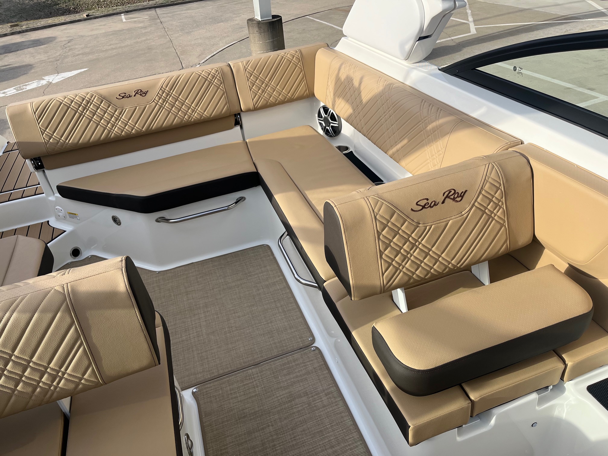 2026 Sea Ray SDX 250 Surf photo 7