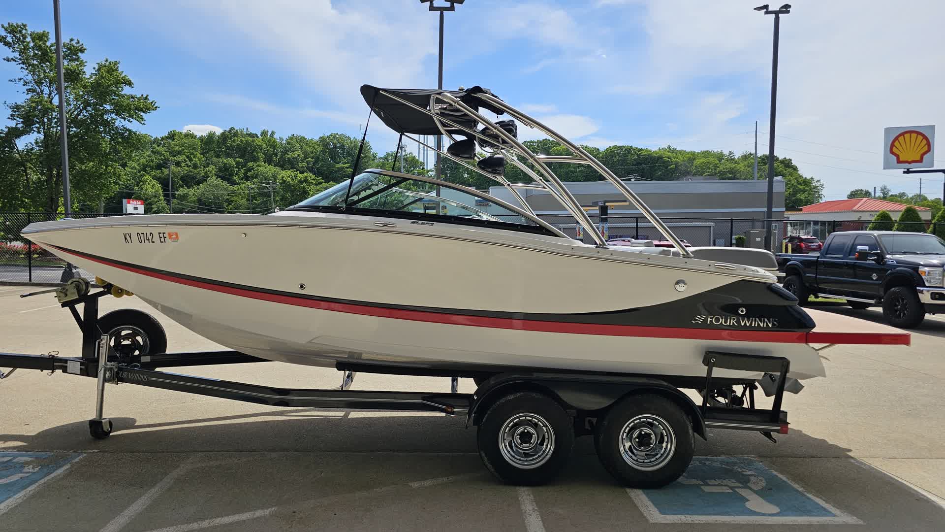 2009 Four Winns SL222 photo 8