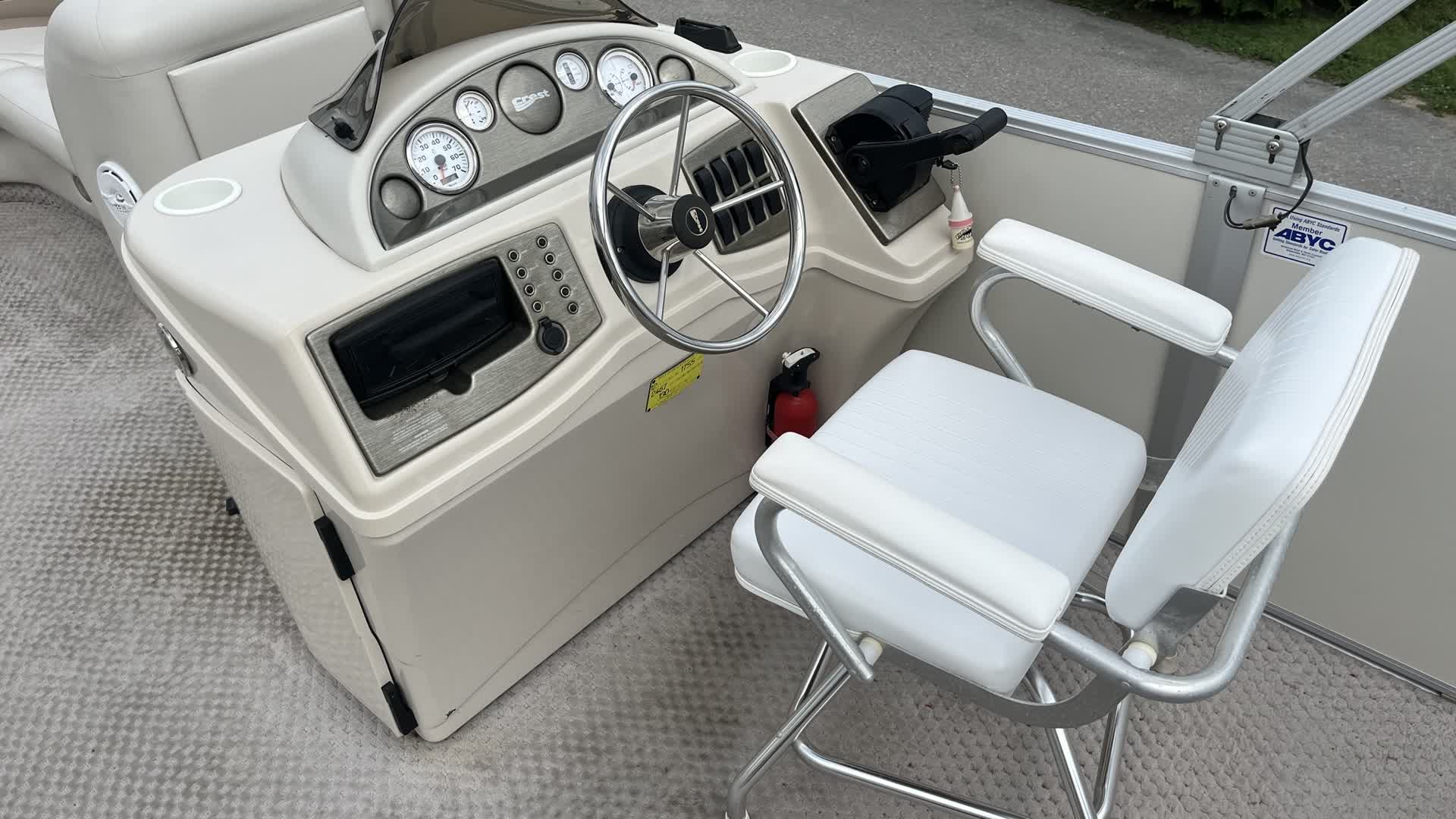 2006 Crest Pontoons Crest II LM photo 7