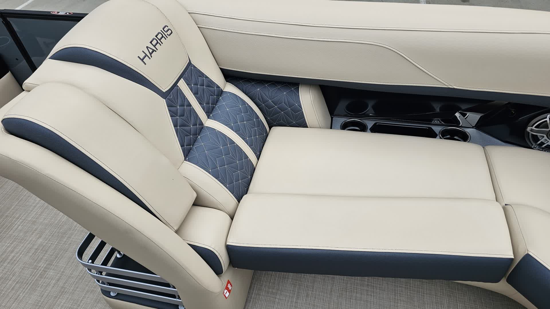 2027 Harris Grand Mariner 230 SLDH photo 8