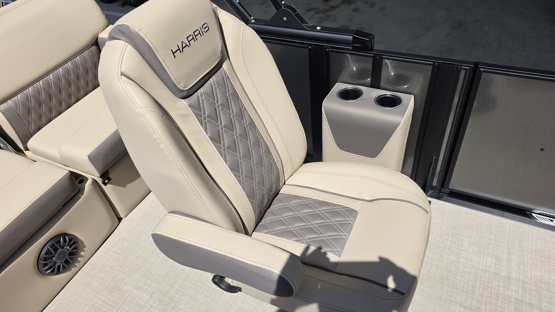 2027 Harris Cruiser 230 SLDH photo 5