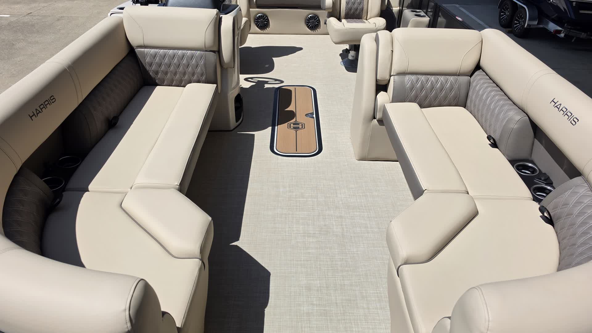 2027 Harris Cruiser 230 SLDH photo 9