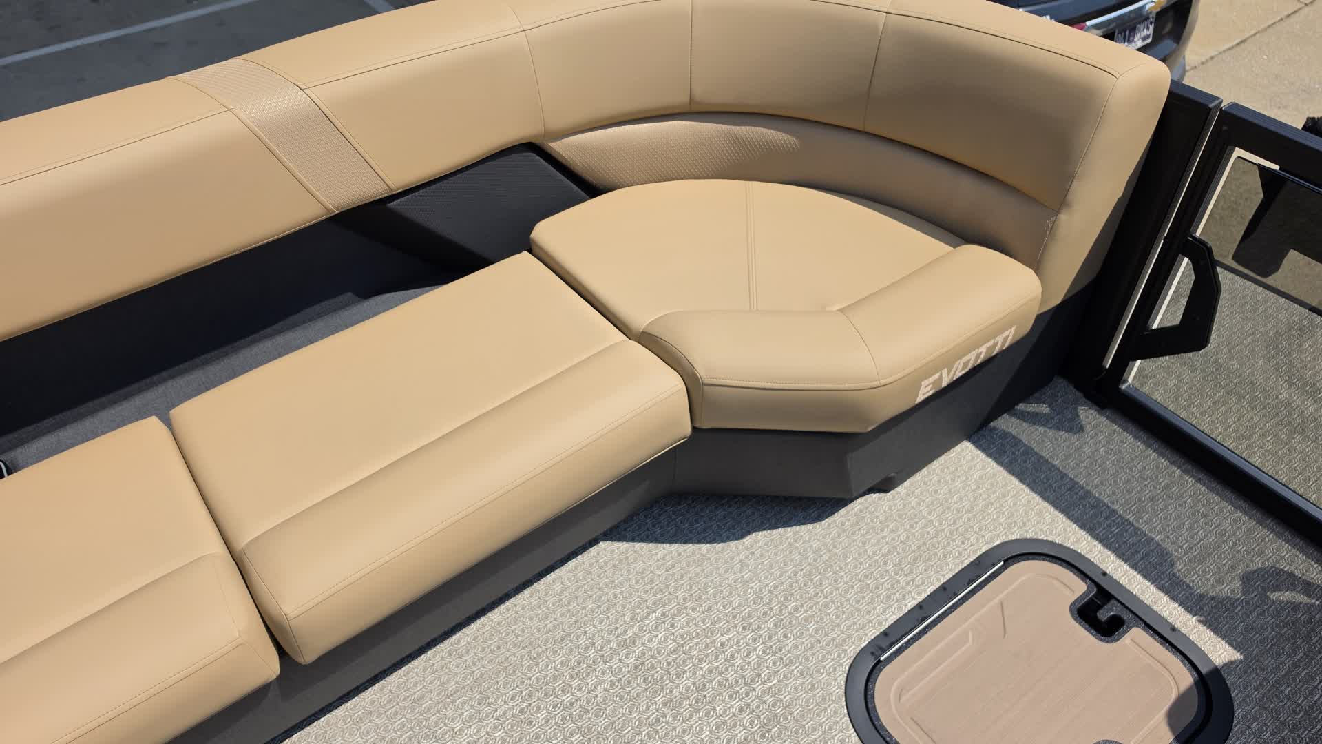 2027 Evotti 725CS photo 4