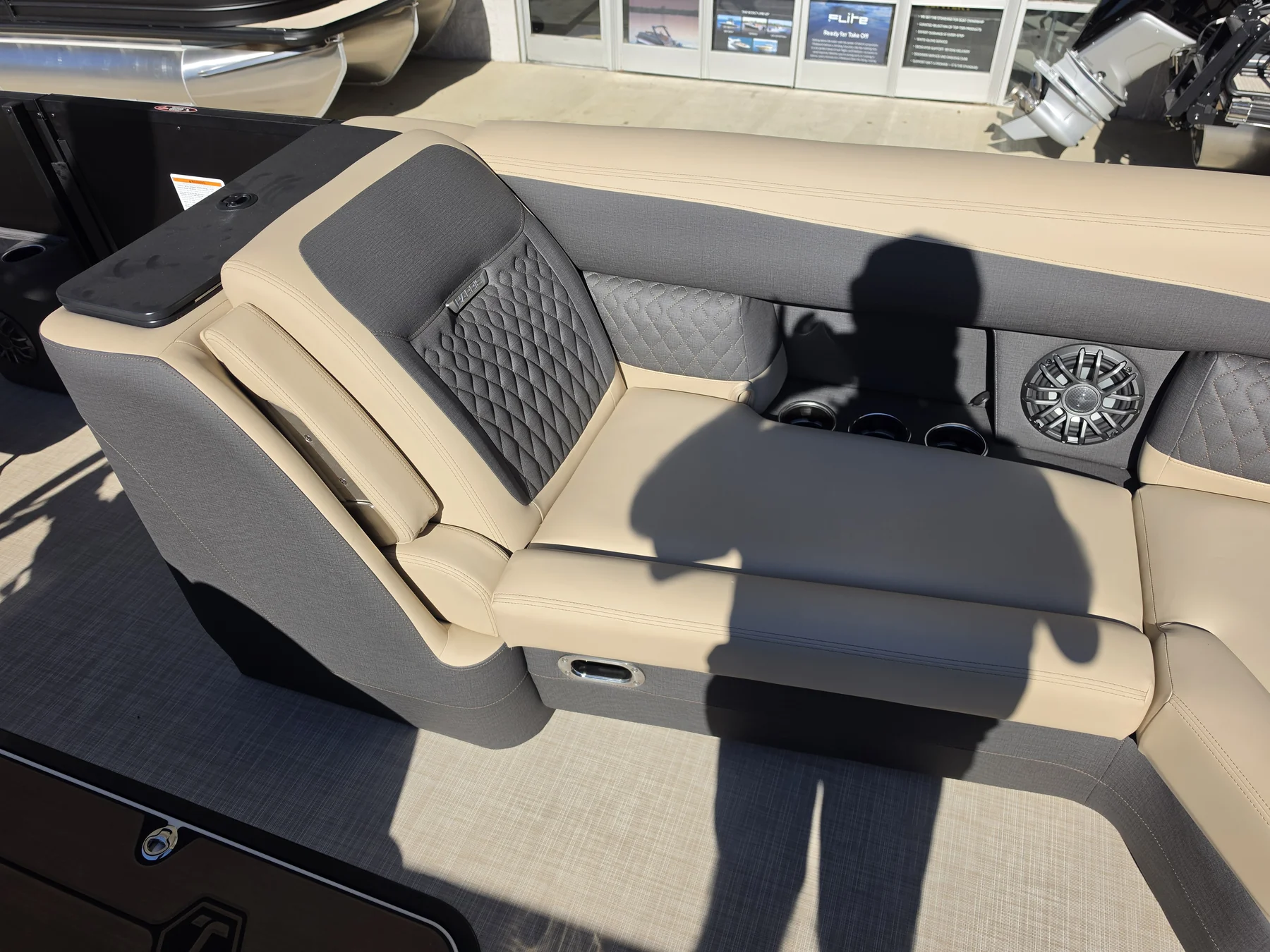2027 Harris Sunliner 230 SLDH photo 10