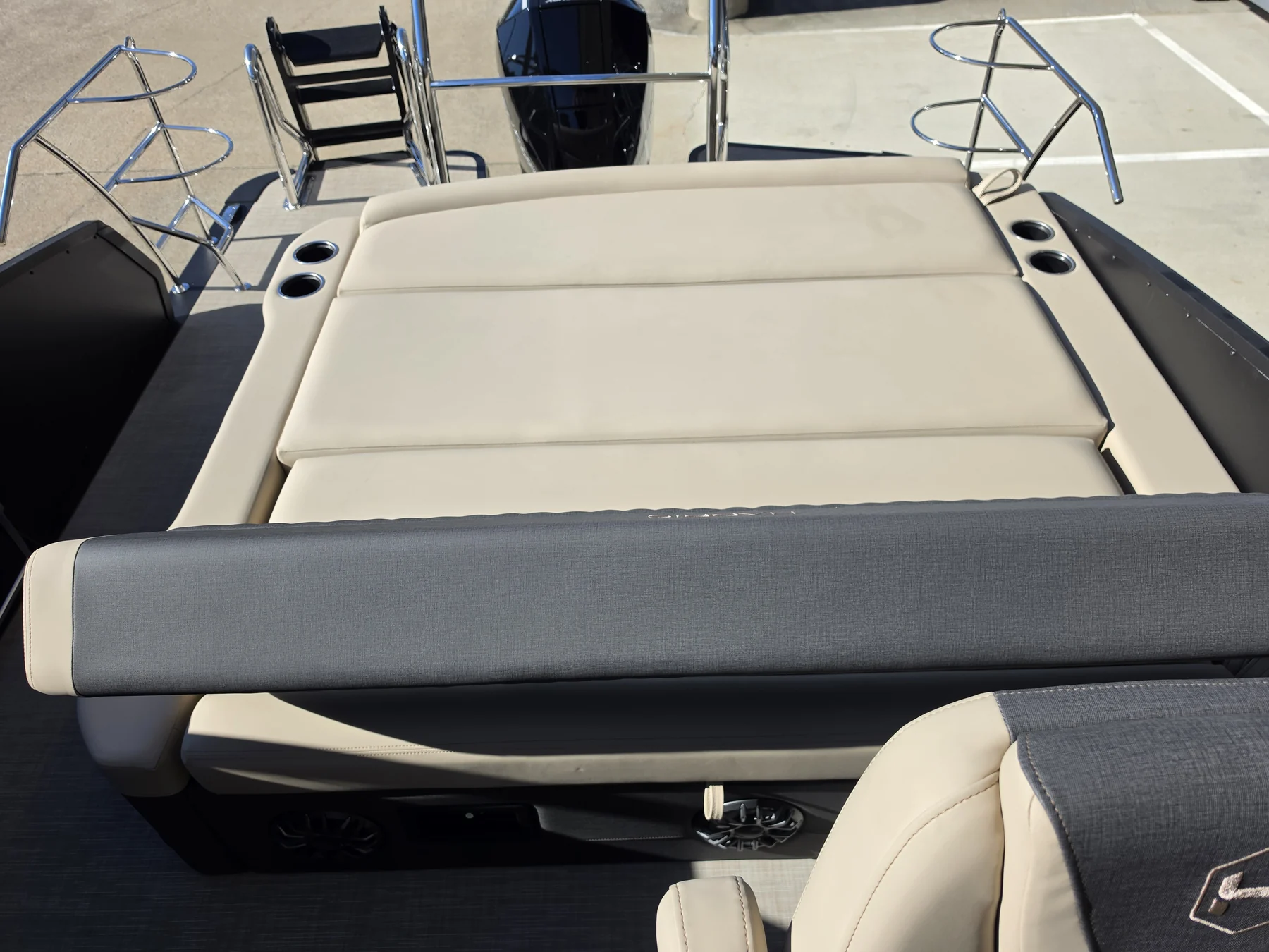 2027 Harris Sunliner 230 SLDH photo 15