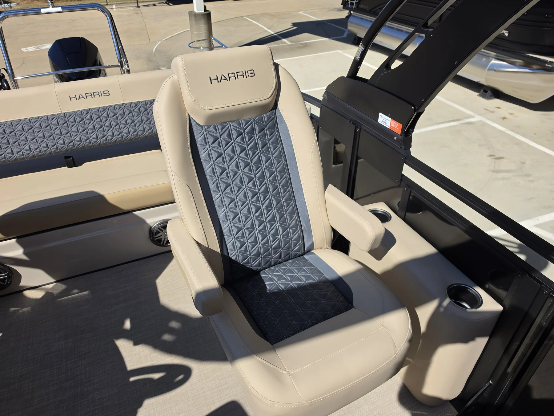 2027 Harris Solstice 230 SLDH photo 13